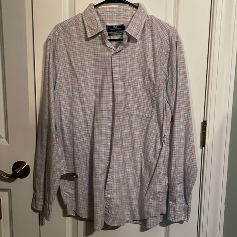 Mens Vineyard Vines button down shirts, all sized as large.